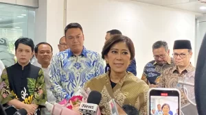 Menteri Komunikasi dan Informatika Baru Meutya Hafid Siap Luncurkan Program Prioritasnya dalam 100 Hari Kerja