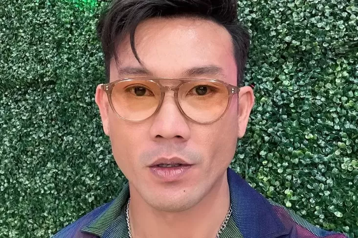 "Denny Sumargo, Si Pengusaha BlackBerry yang Meraup Omzet Fantastis Rp1,5 Miliar!"