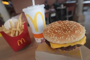 Burger McD Berpotensi Menyebabkan Infeksi Bakteri E Coli Ini Fakta Menarik yang Terungkap dari Kasusnya