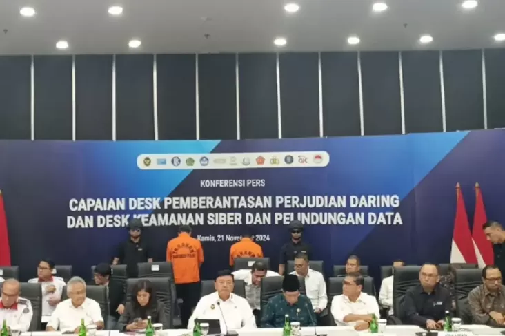 "Ini Dia Rahasia Tersembunyi di Balik Uang Miliaran Rupiah dari Perjudian Online, Bongkar Menko Polkam!"
