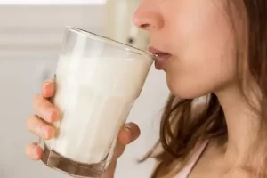 Minum Susu Mentah Berdampak Buruk Berpotensi Terjangkit Flu Babi