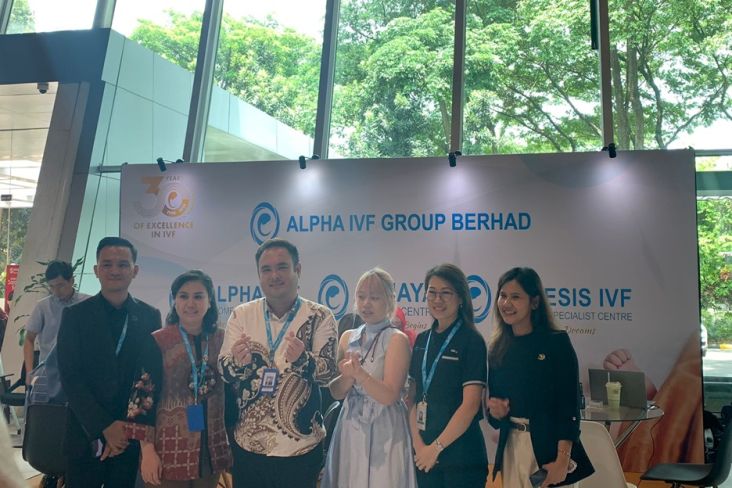 "Keajaiban Kehidupan: Bayi Tabung Berhasil, Pasangan Raih Gelar Orang Tua!"