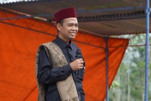 Ini Bukan Hina Tapi Aksi Sosial Video Viral UAS Beli Semua Es Teh dari Pedagang saat Ceramah