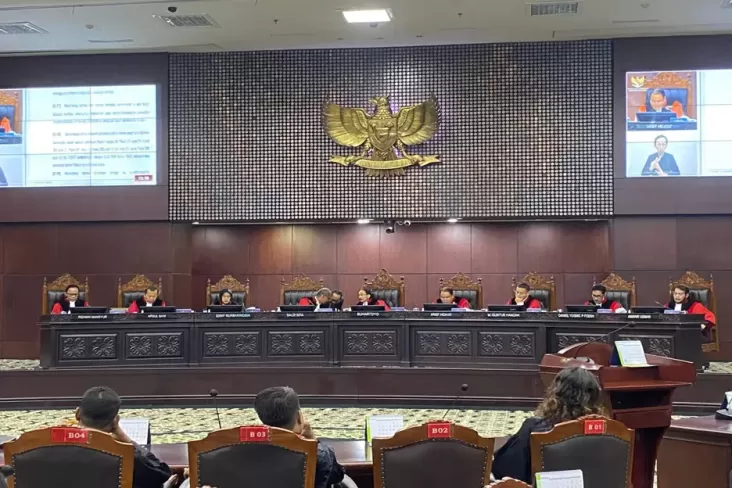 Anwar Usman lalu Daniel Yusmic, Hakim MK yang mana Ajukan Dissenting Opinion Penghapusan Presidential Threshold