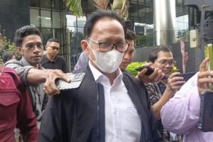 Hakim MK Ridwan Mansyur Muncul di tempat KPK, Diperiksa Kasus Apa?
