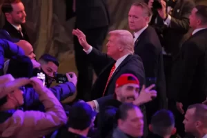 Jelang Pelantikan Trump: Dolar Drop, Bitcoin Cetak Rekor Tertinggi Sepanjang Masa