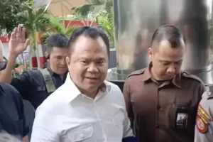 Profil Ronny Sompie, Pensiunan Jenderal Polisi yang mana Diperiksa KPK Terkait Kasus Harun Masiku