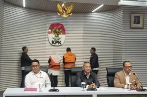 Mbak Ita Pakai Rompi Tahanan KPK di tempat Hari Terakhir Jabat Wali Pusat Kota Semarang