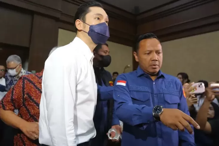 Selain Divonis 20 Tahun Penjara, Harvey Moeis Wajib Bayar Uang Pengganti Rp420 Miliar