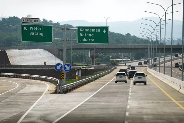 Jelang Puncak Arus Mudik, Kendaraan Melintas di area tempat Tol Semarang-Batang Naik 30%