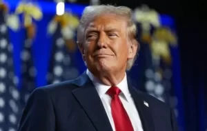 Soal Tarif Impor, Trump: Banyak Negara Ingin ‘Cium Pantat Saya’ untuk Negosiasi