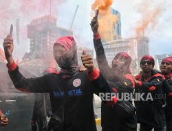 Tok! Upah Minimum Naik Jadi Rp53 Juta, Tapi Bukan di Indonesia