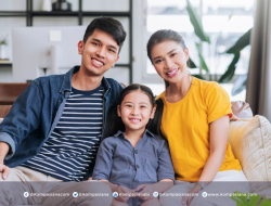 Hak Anak: Bolehkah Orang Tua Memeriksa Ponsel?