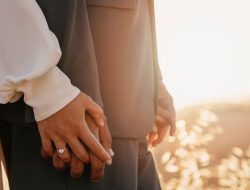 Pekerja UMR Takut Menikah, Cinta Kalahkan Ekonomi