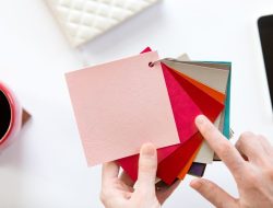 Mau buka pintu rezeki? Ini 8 warna keberuntungan di awal Desember 2025