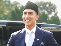 Verrell Bramasta Dihujat Usai Pakai Rompi Anti-Peluru Saat Bantu Korban Banjir
