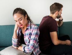 5 Rahasia yang Bisa Hancurkan Hubungan Suami Istri