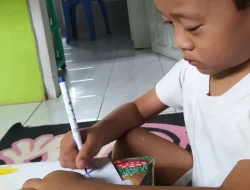 4 Contoh Cerita Liburan di Rumah 3 Paragraf untuk Tugas Sekolah Semester 2 TA 2025/2026