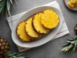 5 Bahaya Nanas Saat Hamil 9 Bulan, Picu Kontraksi Dini