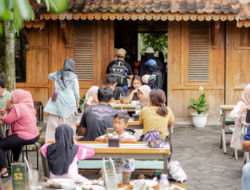 Kuliner Bandungan: Sate Legendaris hingga Kafe Alam