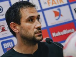 Profil Paulo Renato Duarte: Asisten Pelatih Persebaya Surabaya yang Pernah Latih di Crystal Palace