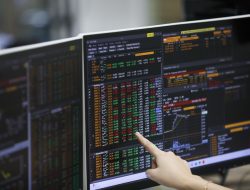 IHSG Naik ke 8.975 Didorong Kenaikan AMMN, ASII, dan BMRI