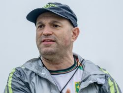 2 Rekor Mengagumkan Bernardo Tavares Jadi Sorotan! Persebaya Siap Berbahagia!
