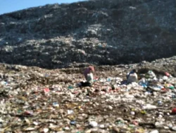 Lonjakan Sampah Tahun Baru: Bekasi Terima 1.000 Ton, Tasikmalaya Angkut 10 Ton dari Pusat Kota