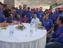 Gaya Mulyono yang Unik Saat Reuni Jokowi di Solo Usai Sidang