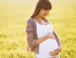 8 Kebiasaan Ibu Hamil yang Membentuk Bayi Cerdas