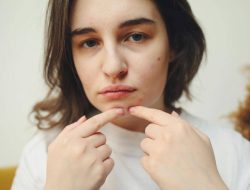 7 manfaat serum Hanasui pink untuk kulit berjerawat