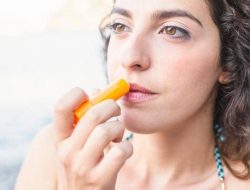 Apakah Lip Balm Membatalkan Puasa? Ini Jawabannya