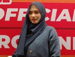 Isi chat grup karyawan Inara Rusli, Insanul Fahmi 5 kali datangi rumah eks Virgoun: tak patut