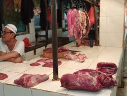 Harga daging sapi naik Rp140 ribu di Pasar Kramat Jati menjelang Imlek dan Ramadan