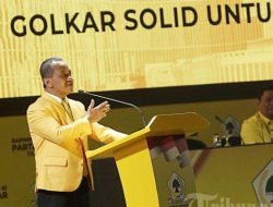 Bahlil Bawa Sekjen dan Bendahara Golkar ke Makassar, RP: Senang Jadi ADC