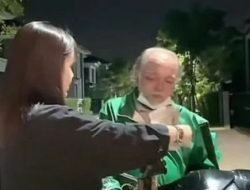 Pengemudi ojol wanita tahan air mata antar pesanan, meski ongkir hanya Rp 35 ribu, cancel ribet