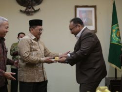 Gus Yaqut Minta Tahanan Rumah untuk Bersilaturahmi Lebaran dengan Ibu