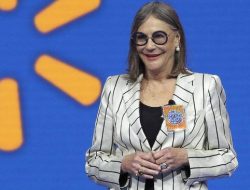 Alice Walton, Wanita Terkaya Dunia yang Tak Malu Pakai Mobil Pick Up Murah