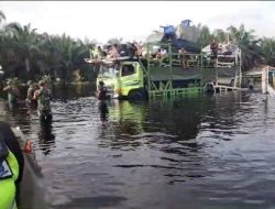 Arus Mudik di Jalintim Pelalawan, Lalu Lintas Tetap Lancar Meski Peningkatan Kendaraan