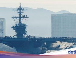 Iran serang kapal induk AS USS Abraham Lincoln dengan rudal balistik di Laut Arab