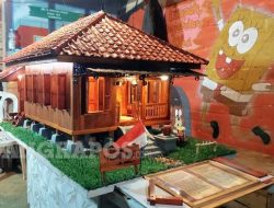 Rumah Adat Pelideh Bangka Selatan ‘Hidup Kembali’ dalam Miniatur Yoel Chaidir