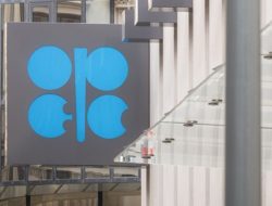 OPEC+ Setuju Naikkan Produksi Minyak 206.000 BPD