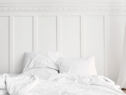 10 Ide Cat Dinding Putih untuk Ruang Tidur Elegan dan Estetik