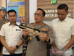 Tak terima klakson, pengendara mobil todongkan senpi ke tetangga