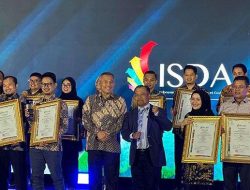 Program TJSL Berbasis Kompetensi: Manajer PLN UPP JBT 1 Meraih Peringkat Platinum