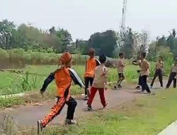 Spanduk ‘Usir Predator Anak’ Menggeger Cirebon, Berakhir Damai Setelah Kuwu Turun Tangan