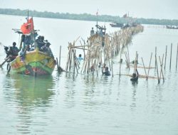 Peringati Hari Nelayan, Kholid Miqdar Ungkap Dugaan Perampasan Laut 30 KM di Banten